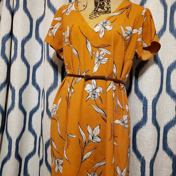 A New Day -  Dress size L 🌻 - Picture 3 of 9